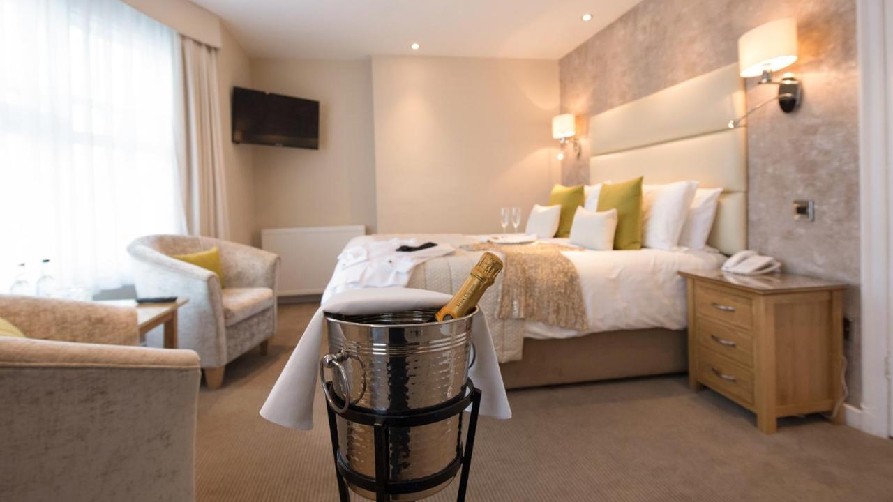 The Royal & Fortescue Hotel Barnstaple Bagian luar foto