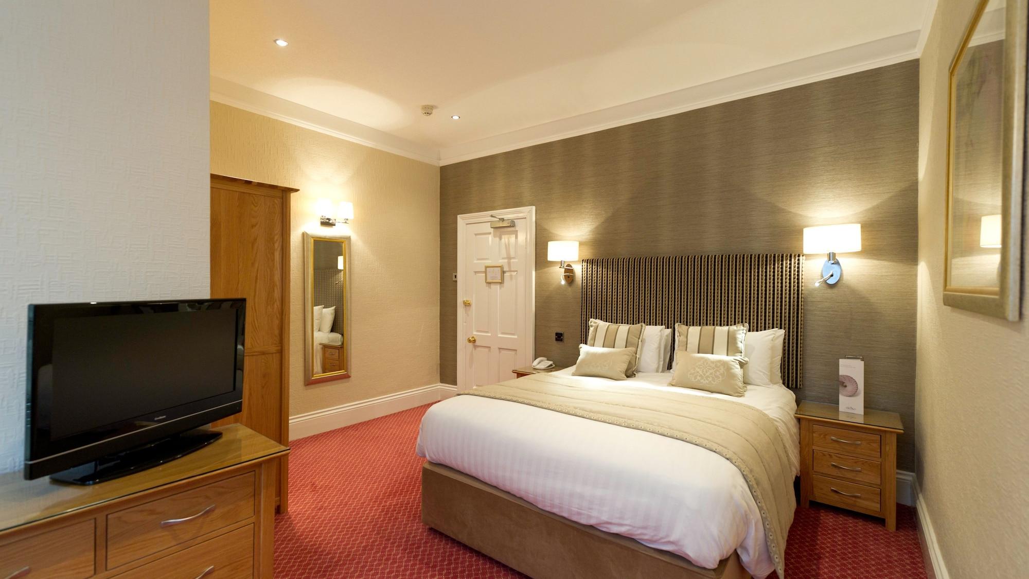 The Royal & Fortescue Hotel Barnstaple Bagian luar foto
