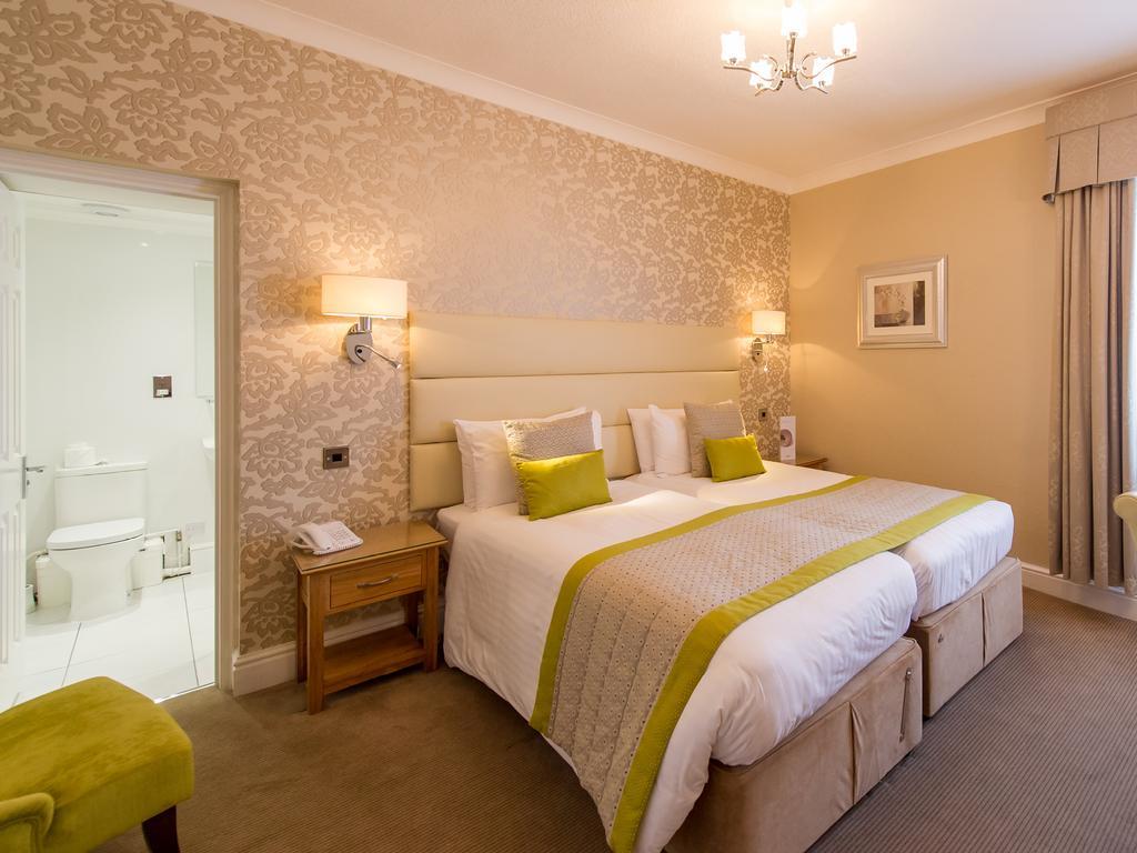 The Royal & Fortescue Hotel Barnstaple Bagian luar foto
